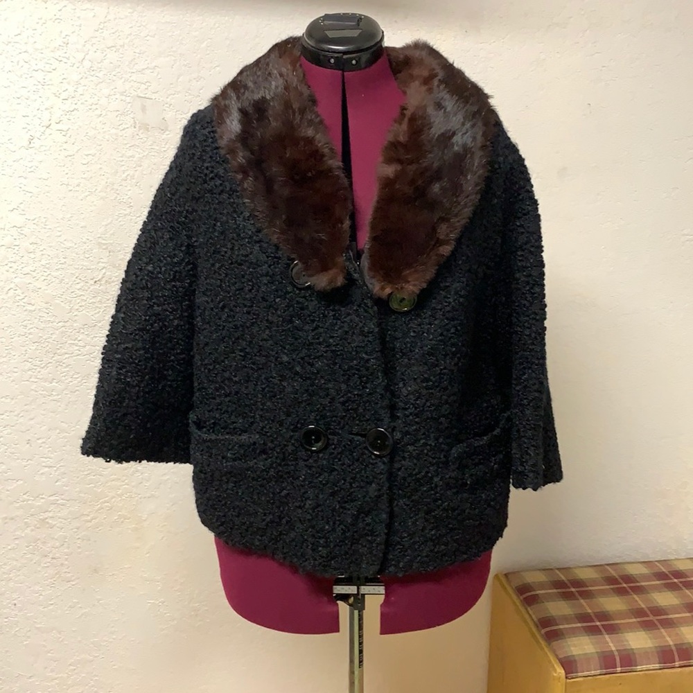 Vintage Mod 50s 60s Coat Jacket Fur trim